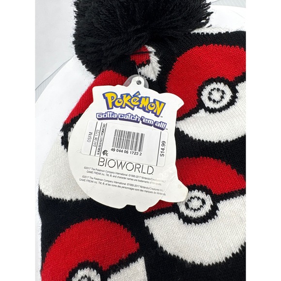 Pokemon Beanie Hat Pokeball Pom Pom Knit Cap Gotta Catch 'Em All OSFM - Picture 4 of 6